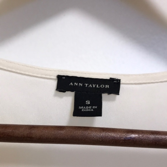 Ann Taylor Blouse - Picture 4 of 5